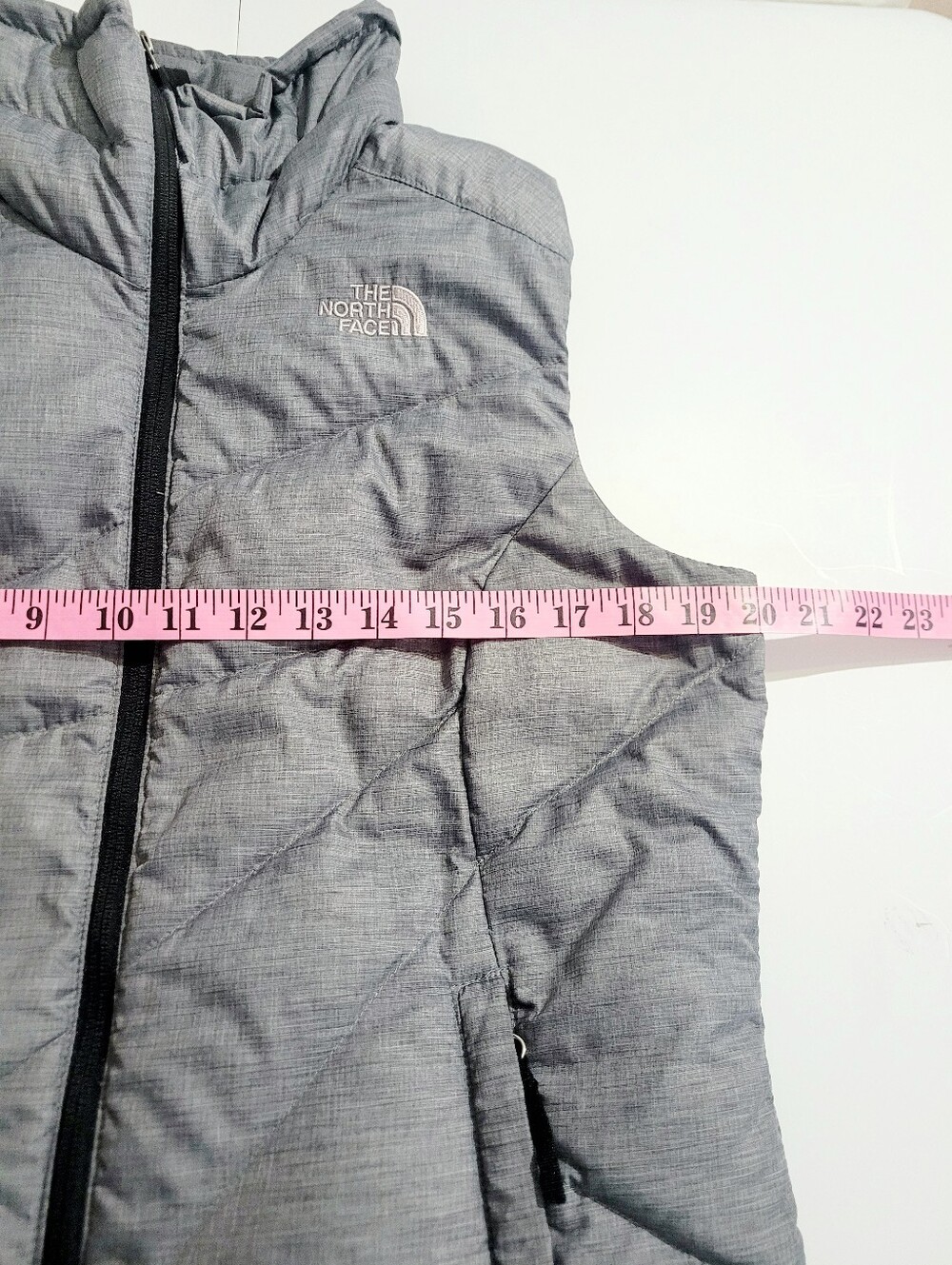 The North Face 550 Down Puffer Vest Women's Medium Gray Full Zip Goose Down - Picture 12 of 14